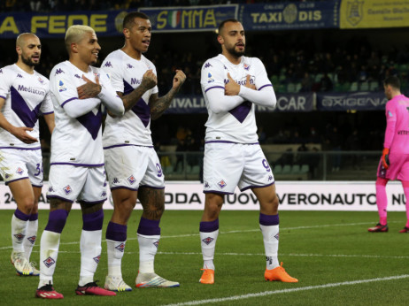 Fiorentina se "prošetala" Veronom: Biragi golom sa pola terena potvrdio trijumf