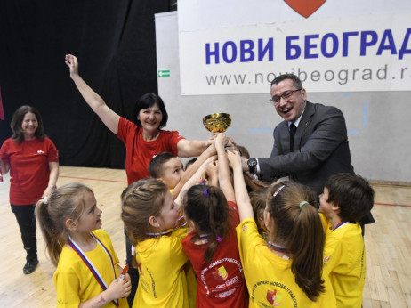 Održan mini atletski miting novobeogradskih vrtića: Direktor Arena Channels Group podelio nagrade mališanima