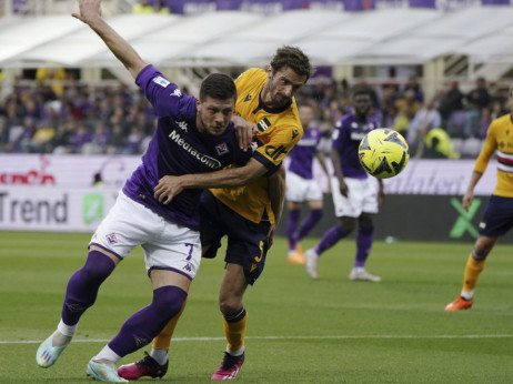 Jović korak bliži Galatasaraju, Fiorentina načelno prihvatila ponudu od osam miliona evra