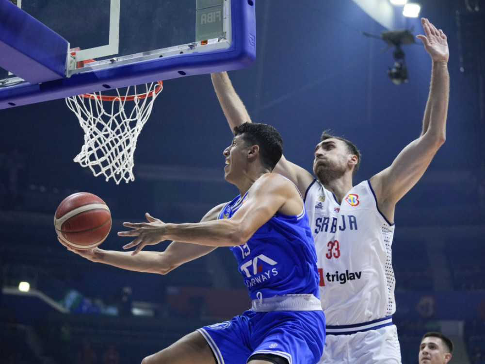 I giocatori di basket serbi hanno sconfitto nella seconda fase la nazionale italiana del Mundobasket