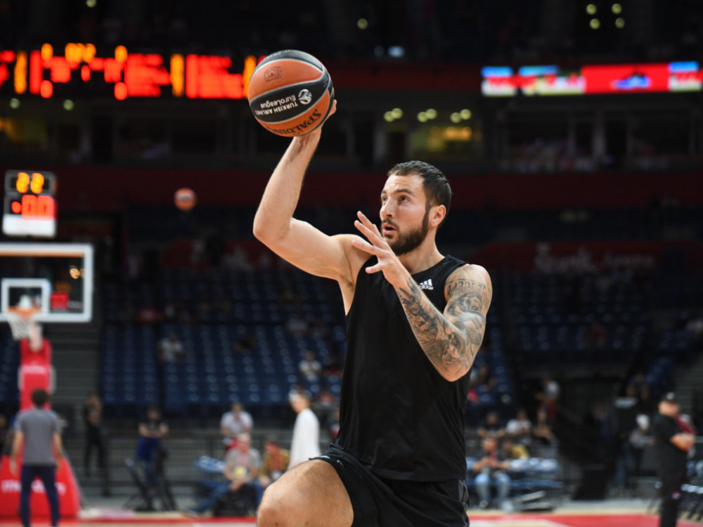 Žofri Lovernj, košarkaš Asvela