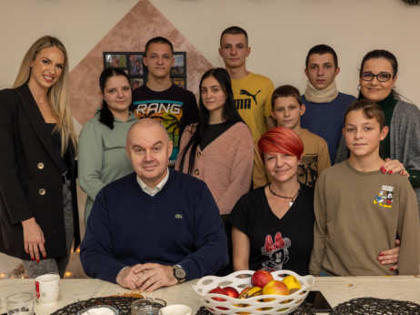"Moje pravo da biram sport": Božićna poseta porodici Đurić