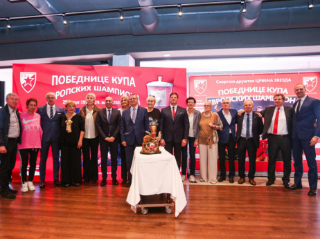 Sportsko društvo Crvena zvezda obeležilo je danas 45 godina od istorijske titule prvaka Evrope košarkašica
