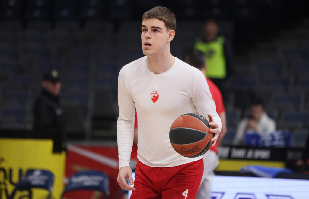 Košarkaš Crvene zvezde, Nikola Topić
