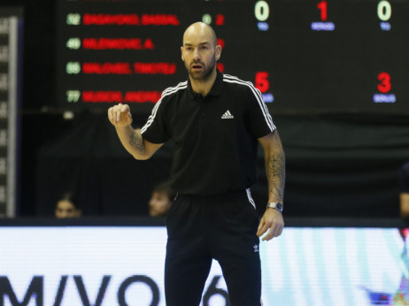 Priznanje za stratega Peristerija: Legendarni Spanulis trener sezone u FIBA Ligi šampiona