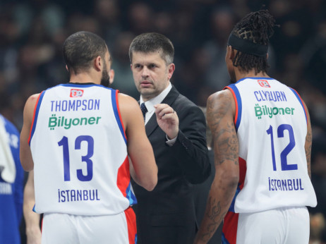 Efes rešio pitanje trenera za narednu sezonu: Mijatović dobio ugovor na dve godine