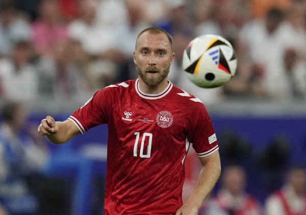 Užasne scene u Danskoj: Eriksen kolabirao na terenu, meč sa 