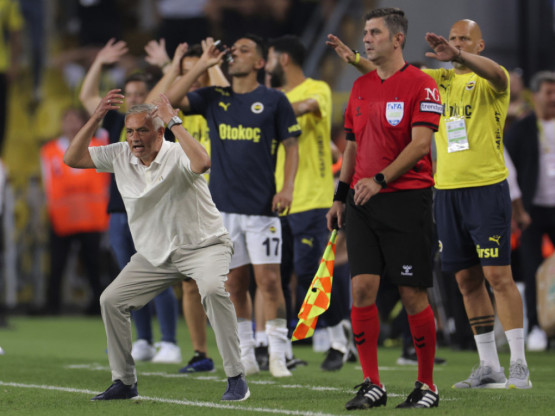 UEFA kaznila Fenerbahče: I Murinjov ugovor pod lupom
