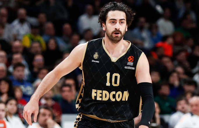 Furkan Korkmaz, turski košarkaš