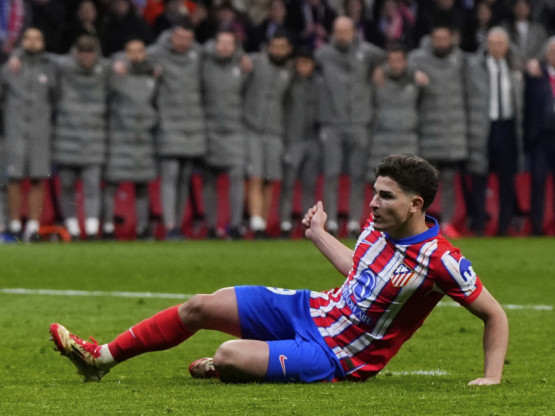 Barselona hladi priču o Alvarezu: Transfer leta trenutno daleko od realizacije