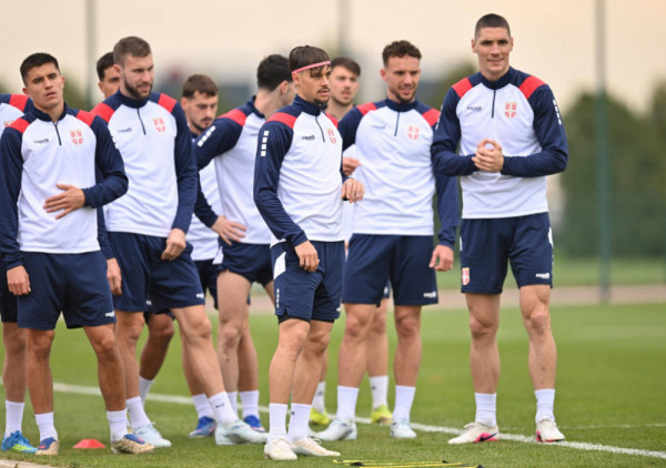 (FOTO, VIDEO) Možda i ne bude bitka Davida i Golijata: Paunovićeva Srbija traži senzaciju i ruši tradiciju protiv Španije