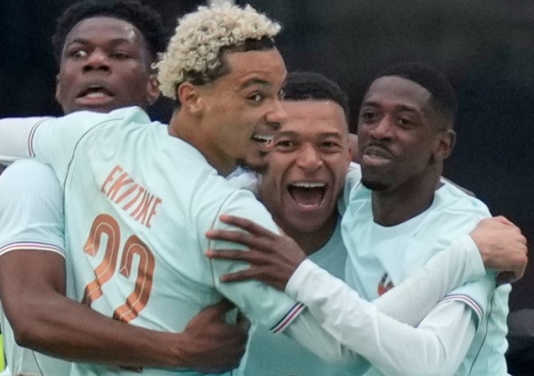 Ako pomislimo da smo svetski šampioni, vratiće nas Senegal u stvarnost: Moćna poruka Mbapea saigračima