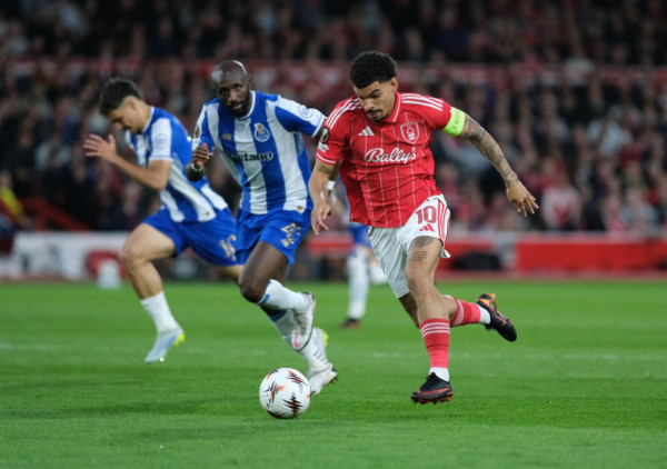 (VIDEO) Notingem izbacio Porto, Aston Vila "razbila" Bolonju i zakazala englesko polufinale