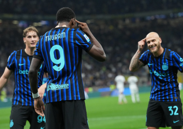 Inter stavio jednu ruku na Skudeto: "Azuri" rutinski slavili protiv Kaljarija