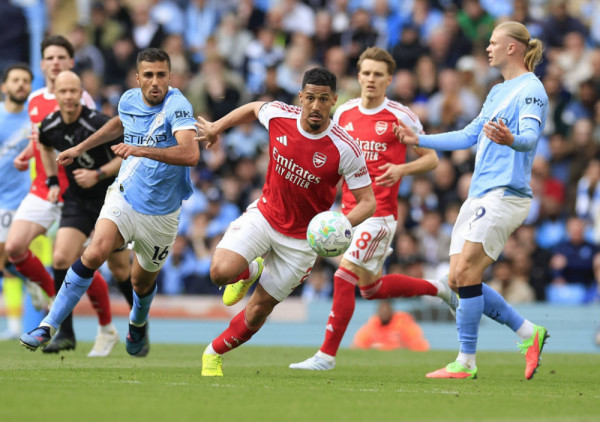 Ko će podići titulu - Arsenal ili Mančester siti? Superkompjuter predvideo konačnu tabelu Premijer lige