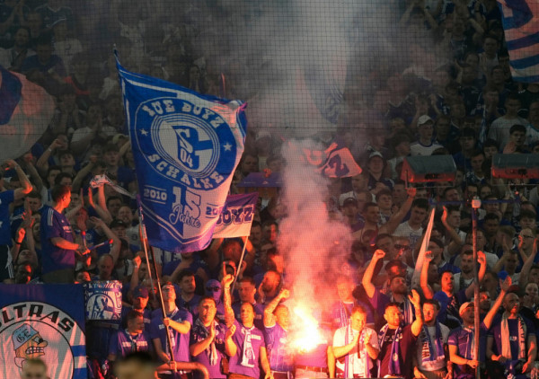 (VIDEO) Ludnica u Gelzenkirhenu: Šalke se VRATIO u Bundesligu