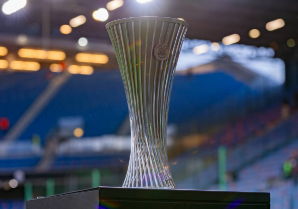 (UŽIVO) Kristal Palas - Rajo Valjekano: Novi trofej za Engleze ili prvi za Špance?