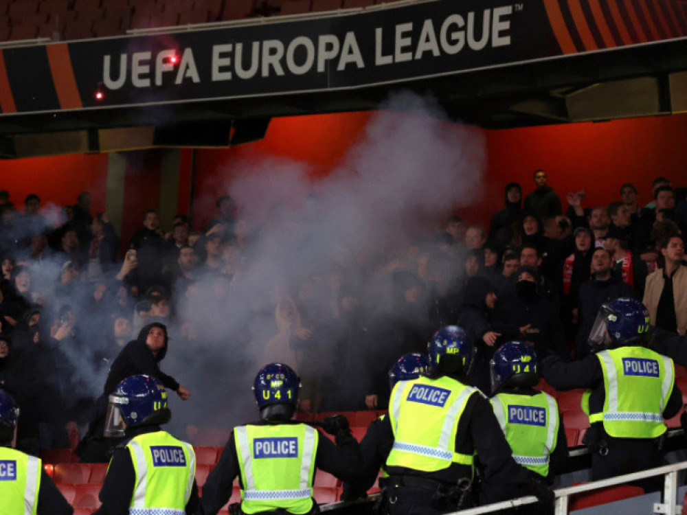 UEFA KAZNILA PSV: Razlog neredi navijača