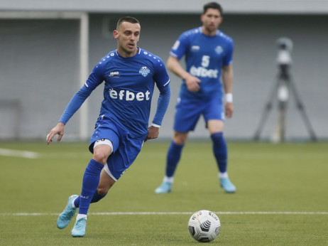 FK Radnicki Novi Belgrad x Radnik Surdulica 09/11/2022 na Taça da Sérvia  2022/23, Futebol