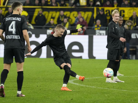 Dortmund i Union Berlin sustigli, ne i prestigli Bajern na čelu Bundeslige