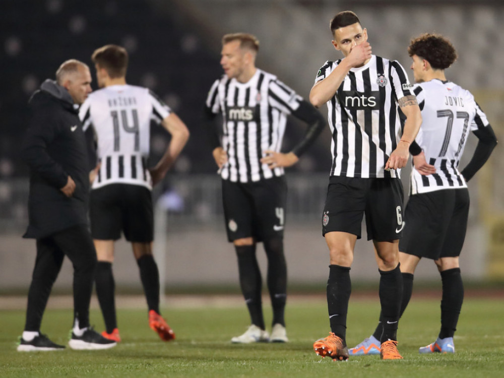 UEFA kaznila FK Partizan zbog rasizma i pirotehnike na meču protiv Šerifa