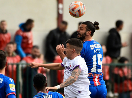 Zvezda rutinski slavila u Ivanjici: Crveno-beli imaju 14 bodova više od Partizan pred 169. večiti derbi