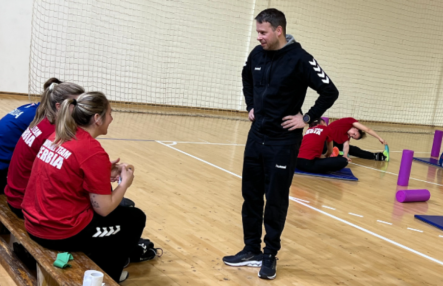 Bregar okupio podmlađenu reprezentaciju: Rukometašice Srbije treniraju u Staroj Pazovi