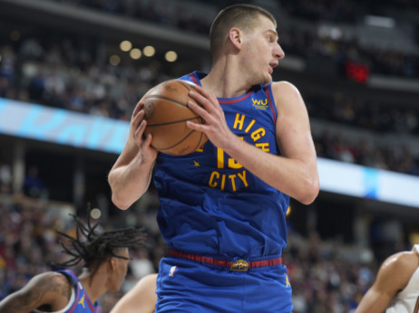 Jokić na Areni: Poljuljani Denver ide na noge borbenom Bruklinu