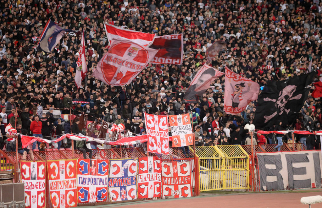 UEFA izrekla uslovnu kaznu Zvezdi zbog divljanja navijača na meču sa Trabzonom