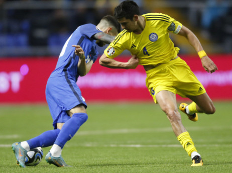 Kvalifikacije za EURO, Grupa H: Kazahstan rutinski sa San Marinom, pritisak prebačen na Sloveniju i Dansku