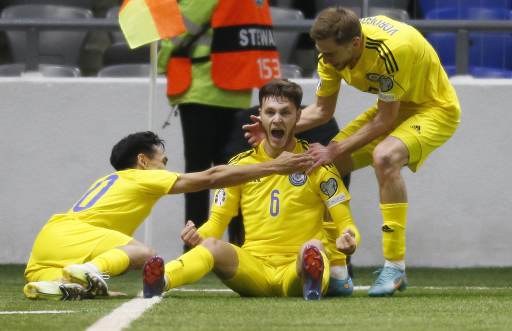 Nestvaran preokret Kazahstana, Danci vodili golovima Hojlunda 2:0, a domaćin za 16 minuta u finišu slavio 3:2!