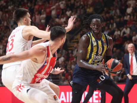 Zvezda odigrala za Partizan: Fenerbahče pao u Beogradu nakon produžetka