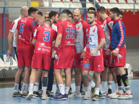Poraz jeste, loš rezultat nije: Vojvodina izgubila za gol u prvom polufinalnom meču EHF kupa
