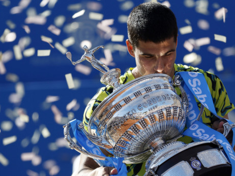 Španski teniser Karlos Alkaraz odbranio titulu u Barseloni