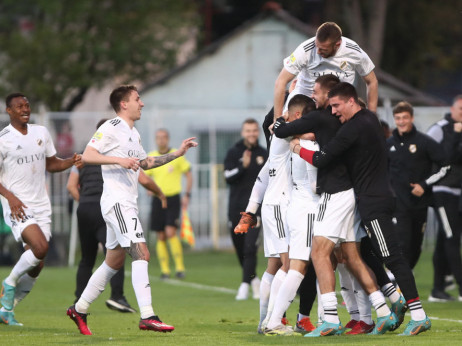 Inteligencija Docića dovela Čukarički na drugo mesto, a kiks Stevanovića da Partizan strepi za Evropu