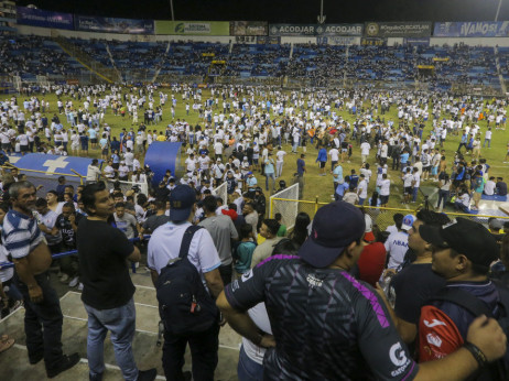 Velika tragedija u El Salvadoru: Zbog stampeda na stadionu poginulo 12 navijača
