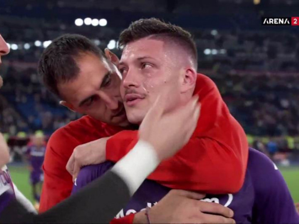 Suze Luke Jovića o kojim će se pričati: Napadač Fiorentine skrhan nakon poraza od Intera