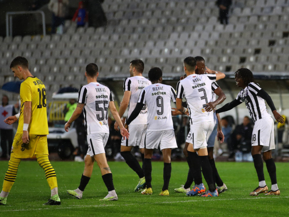 Sezona završena pobedom: Dijabate i Menig vodili Partizan do trijumfa nad Voždovcem
