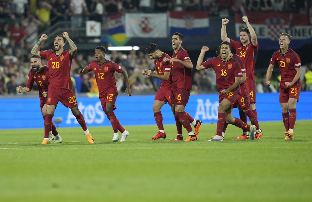 Španija osvojila UEFA Ligu nacija, golman Unai Simon na penal ruletu zaustavio Hrvatsku