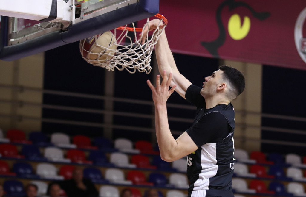 Tristan Vukčević se predstavio američkoj publici: Košarkaš Partizana zaigrao za Vašington