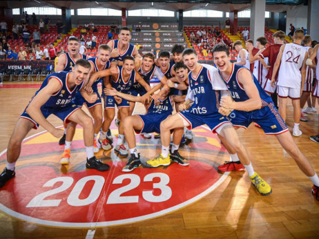 Letonci se držali samo 20 minuta, košarkaši Srbije ubedljivi na EP do 16 godina