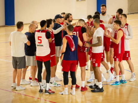 Košarkaši Crvene zvezde počeli pripreme za novu sezonu: Prva baza "kuća fudbala" u Staroj Pazovi
