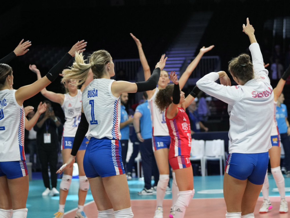 Evropska prvenstva u odbojci na Areni: Ženska reprezentacija Srbije za šesto finale, muška za nove bodove u grupi