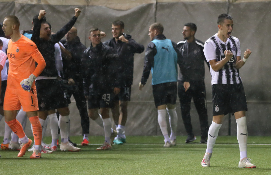 (KRAJ) Železničar - Partizan 1:2: Zahid doneo trijum, crno-beli derbi dočekuju sa "plus četiri"