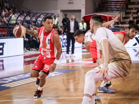 (KRAJ) Igokea - Crvena zvezda: Sjajno drugo poluvreme za slavlje creno-belih u Laktašima