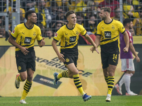 Praznik fudbala u Dortmundu: Šest golova i velika pobeda Borusije