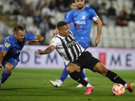 (KRAJ) Partizan - Mladost Lučani (2:0): "Parni valjak" ne menja pobednički kolosek, Natho i Zahid za osmu vezanu pobedu