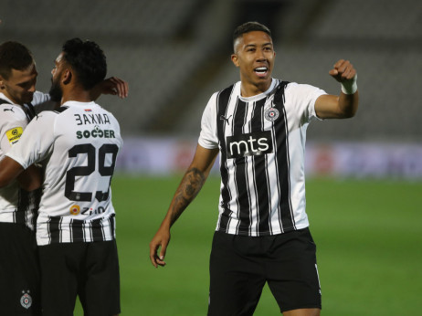 Mozzart Bet Superliga na TV Arena sport: Partizan u Subotici želi da pobegne na "plus sedam"