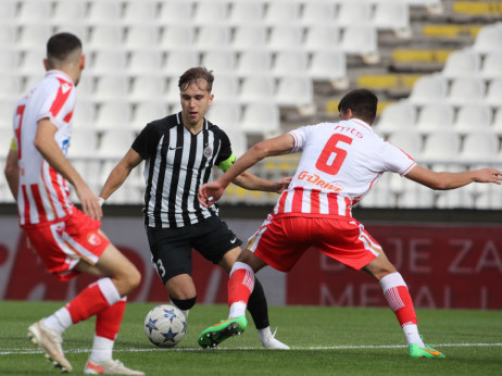 Stojaković i Milijaš odmarali glavne igrače za Ligu šampiona, derbi bez pobednika: Omladinci Partizana i Zvezde odigrali 1:1