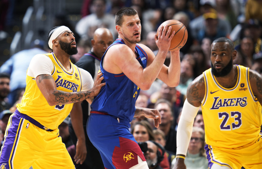 Šoutajm Nikole Jokića: Prvi as NBA sezonu započeo lekcijom Lejkersima i tripl-dablom!
